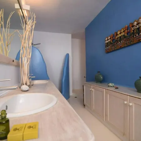 Mykonos Seaside 3br Aleomandra Gem